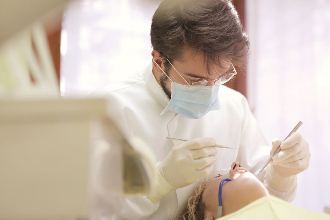 Tooth extractions at home in Manchester