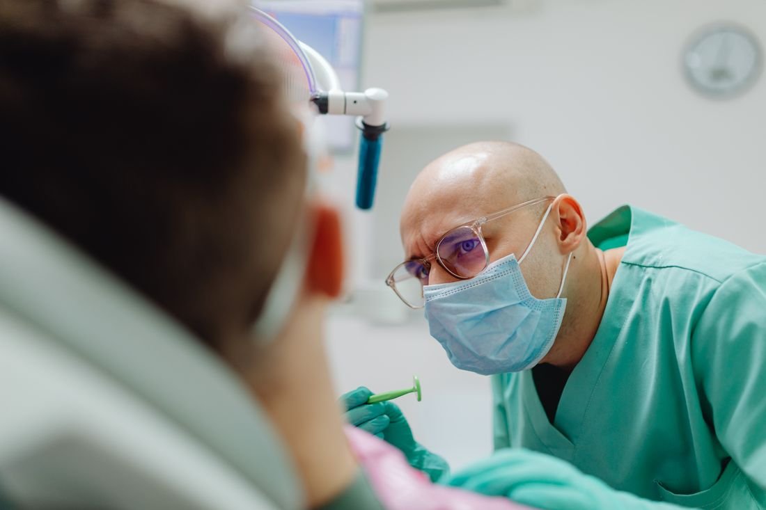 Emergency dentist for care homes in Manchester